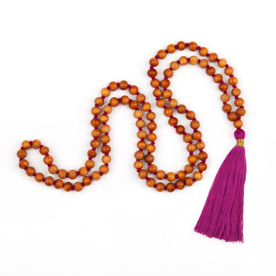 collier mala parfum bois de santal pompon berry